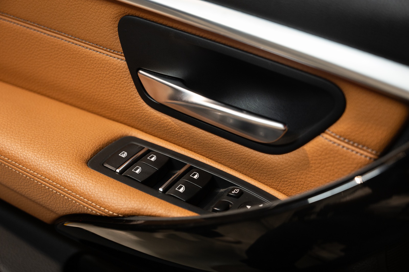 BMW 318i Luxury 2018