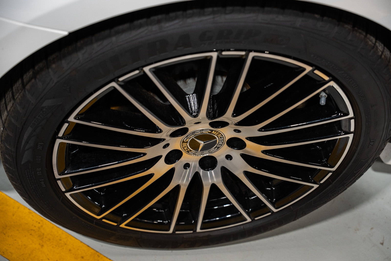 Mercedes C180 AMG 2025