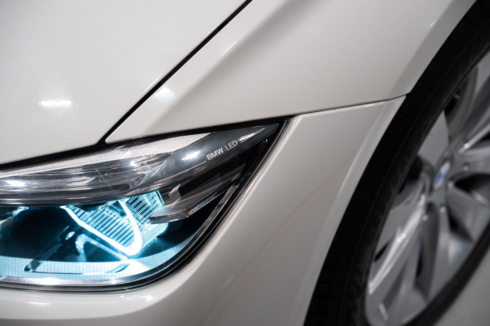 BMW 318i Luxury 2018