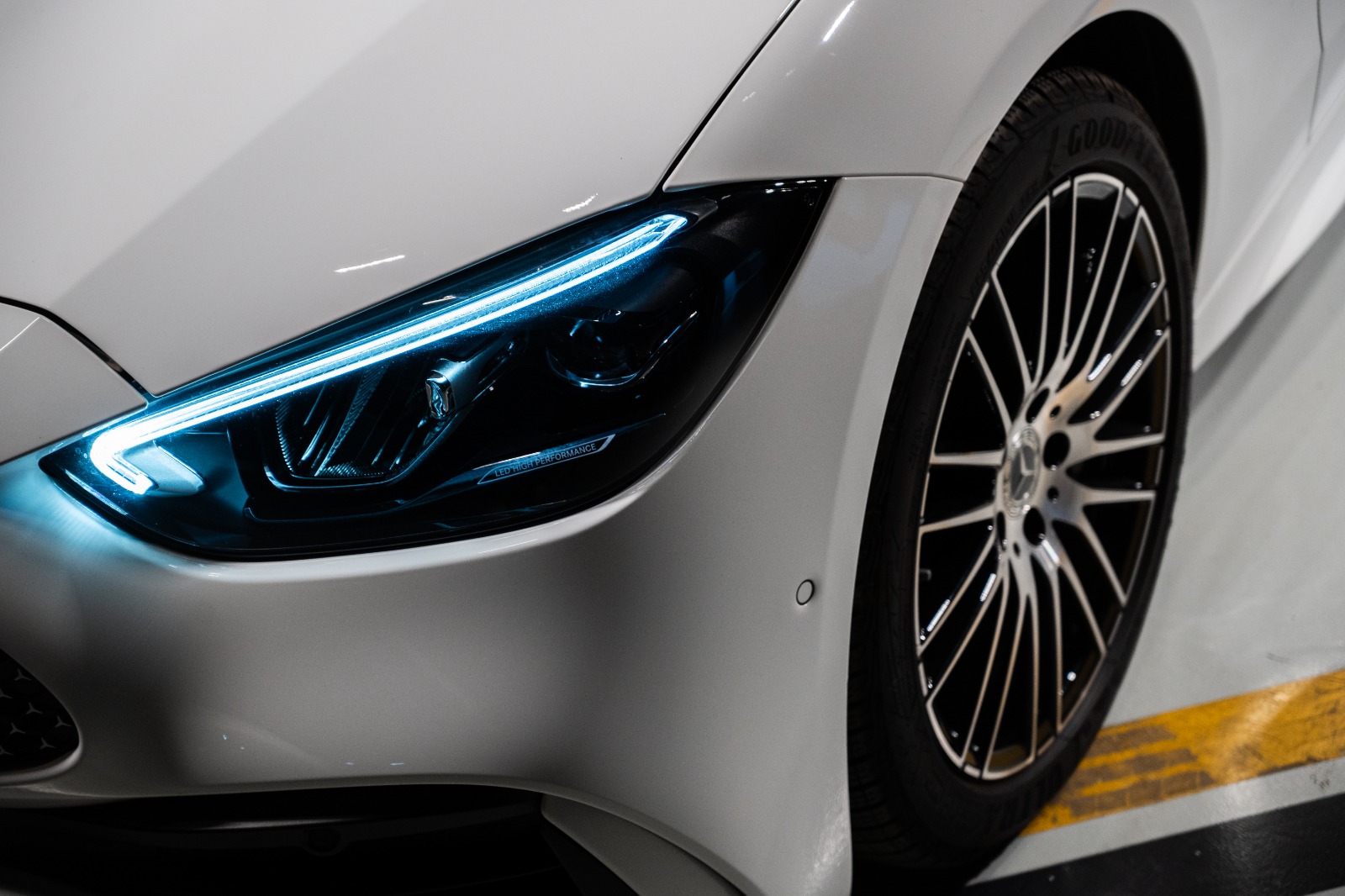 Mercedes C180 AMG 2025