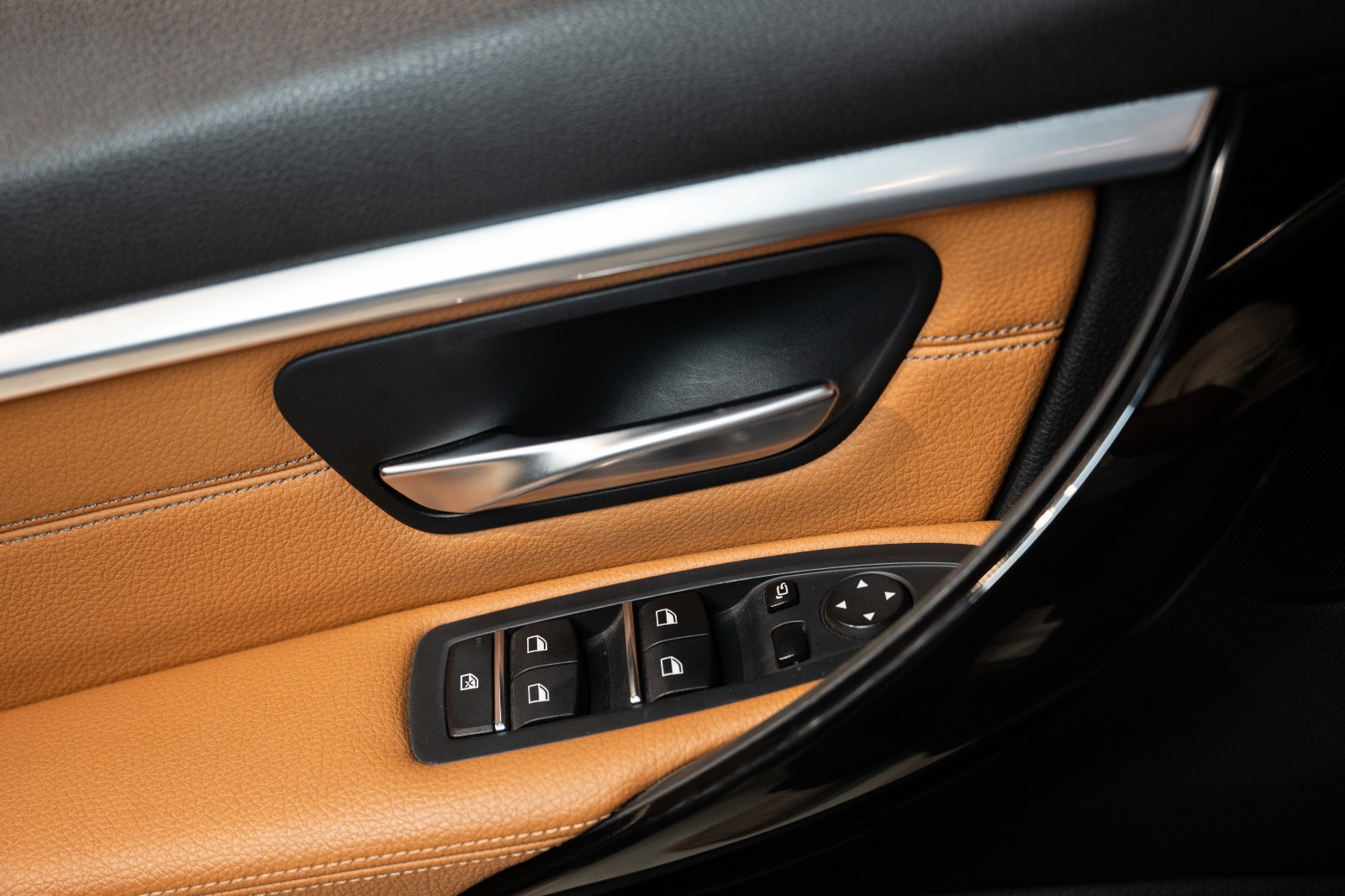 BMW 318i Luxury 2018