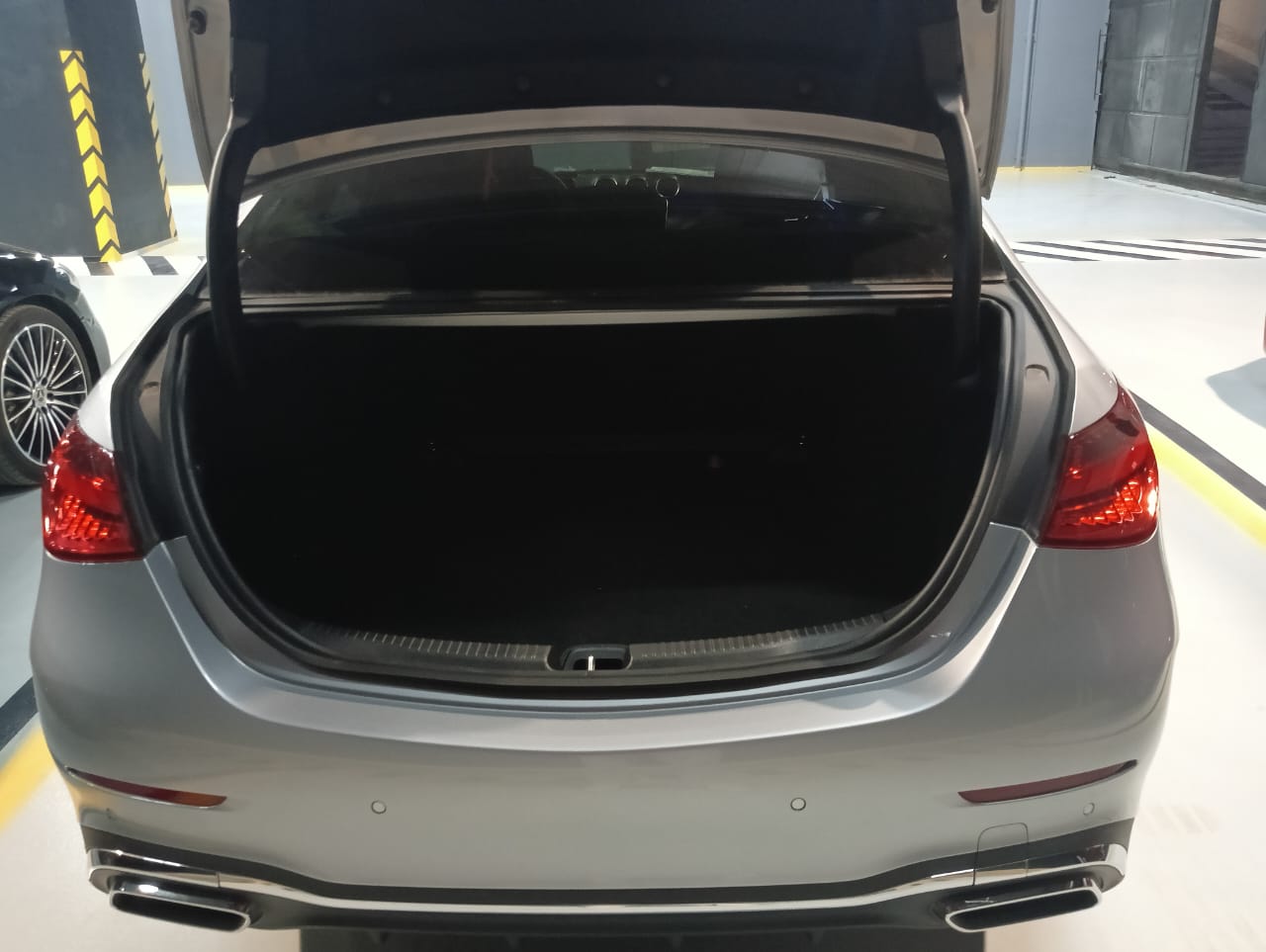 Mercedes C200 AMG 2024